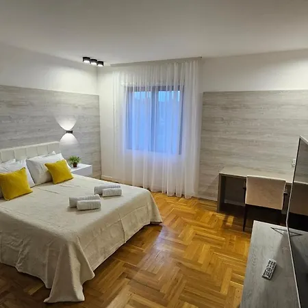 Altura Nuova Szálloda